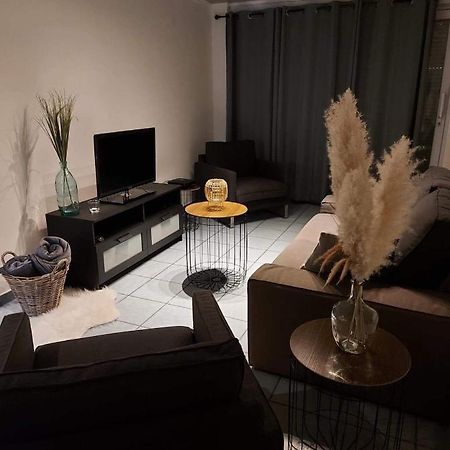 Appartement Rdc Plein Centre Avec Terrasse Vise Bagian luar foto