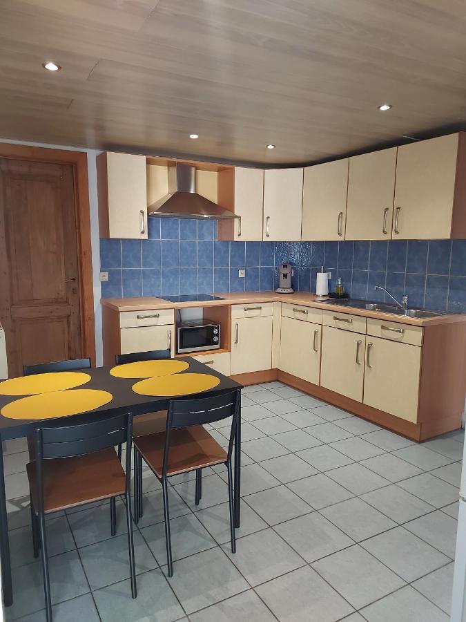Appartement Rdc Plein Centre Avec Terrasse Vise Bagian luar foto